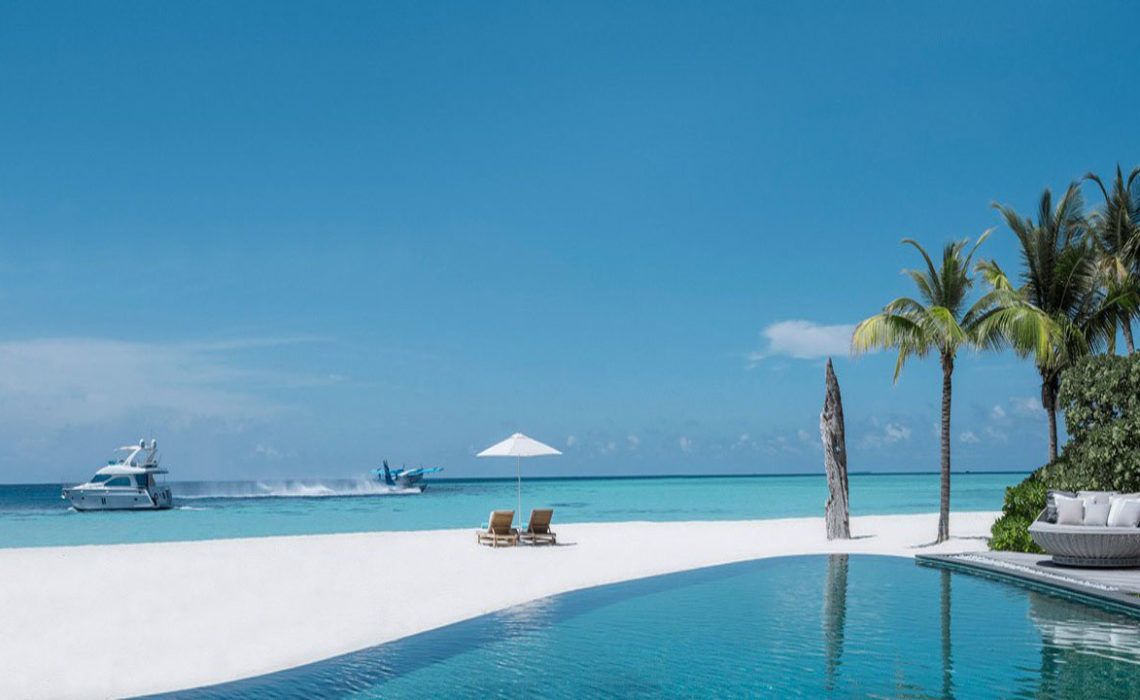 The most exclusive hotel of the world is the island of Four Season in the Baa Atoll in Maldives