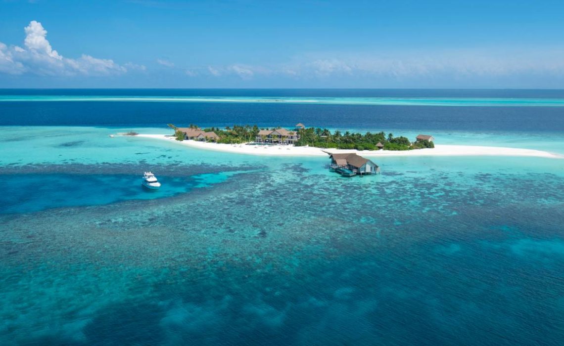 The most exclusive hotel of the world is the island of Four Season in the Baa Atoll in Maldives