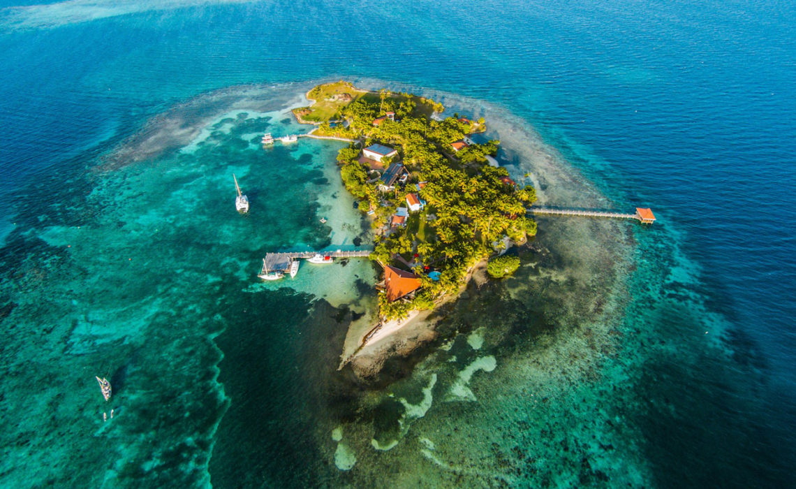 A private island in Belize: do you want to buy it?