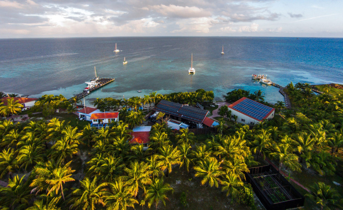 A private island in Belize: do you want to buy it?