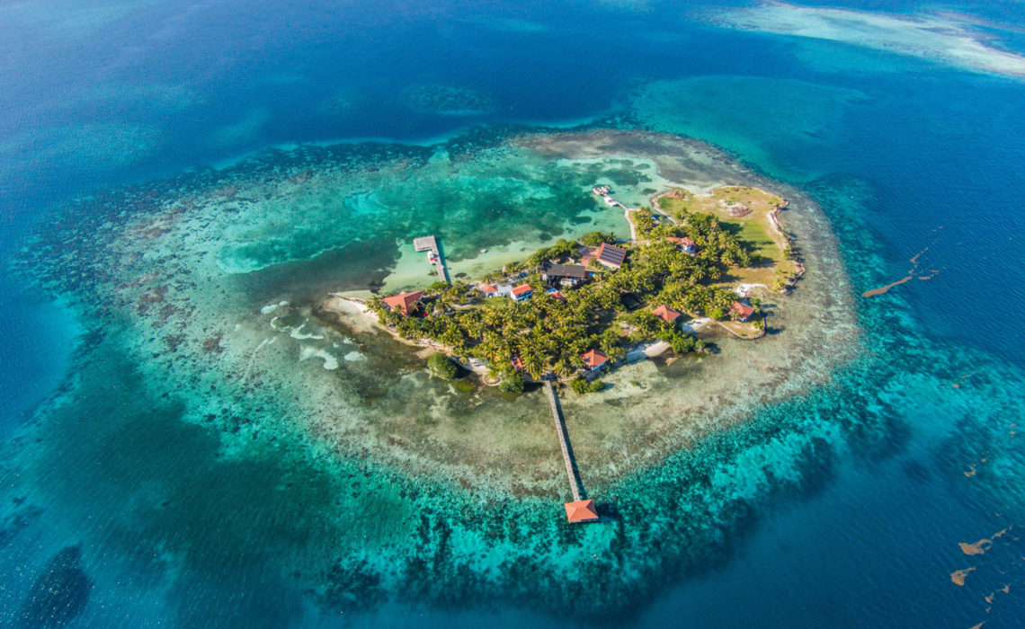 A private island in Belize: do you want to buy it?