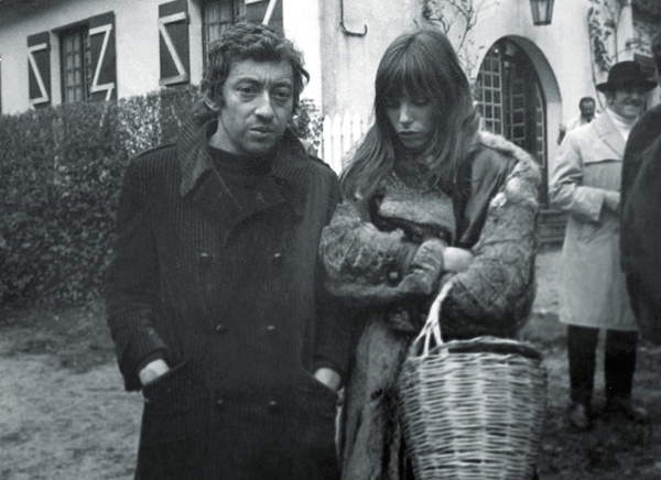 Jane Birkin and her chic basket - The Chic Flâneuse