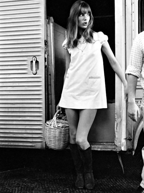 Jane Birkin and her chic basket - The Chic Flâneuse