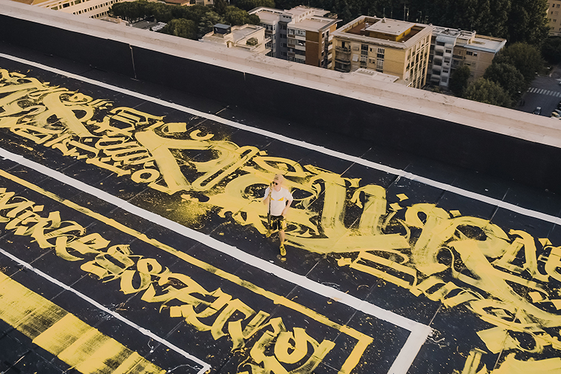 pokras-lampas-fendi-calligraphy-graffiti-rome-thechicflaneuse-detail 2