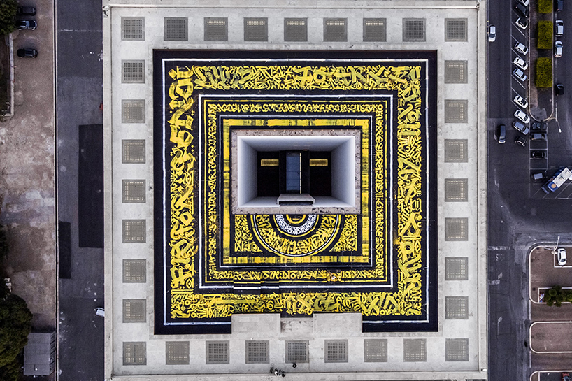 pokras-lampas-fendi-calligraphy-graffiti-rome-thechicflaneuse-view