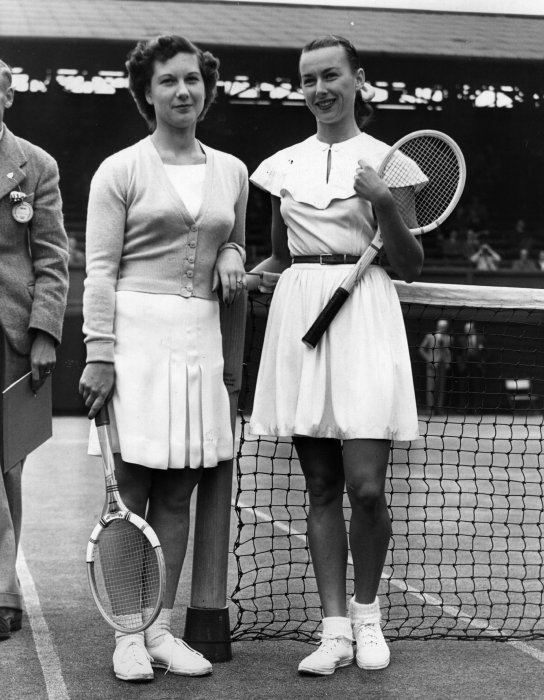 1949 The Americam player Gertrude ‘Gussie’ Moran - right - and her rival the British Wilford – Photo Getty Images
