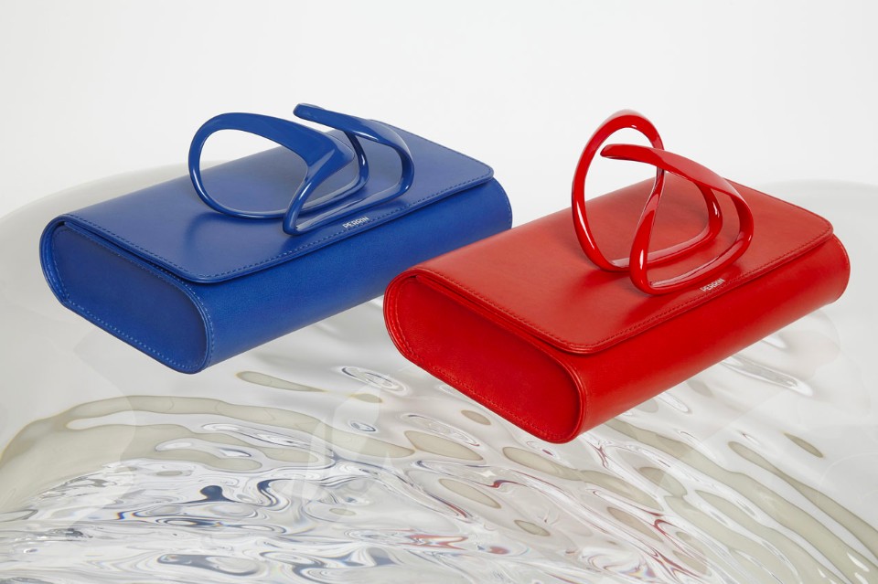 zaha hadid-perrin paris glove-clutch-red and blue thechicflaneuse