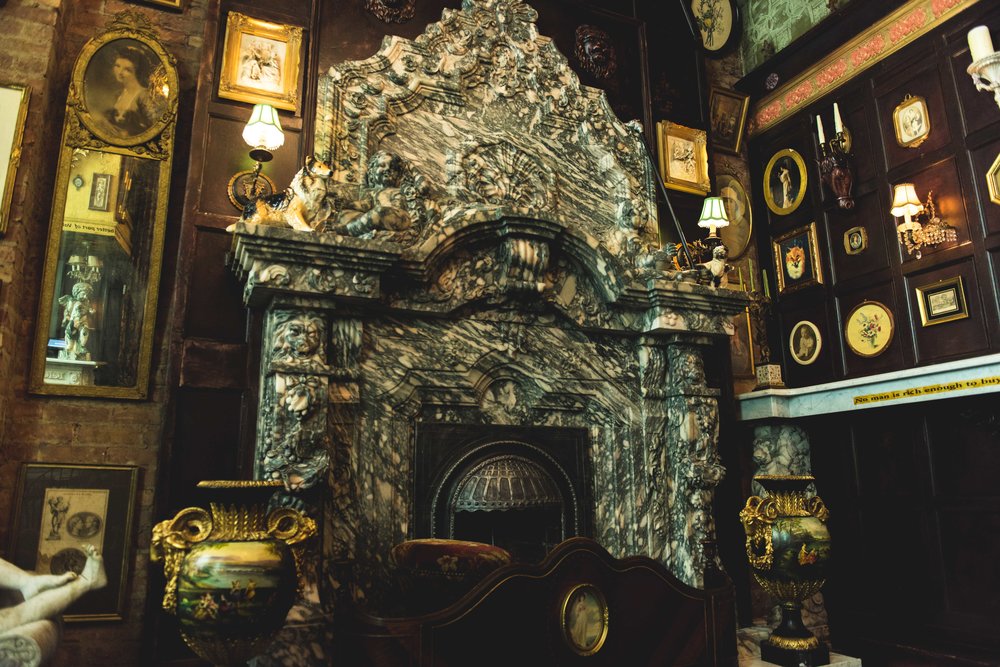 oscar wilde bar in new york city french fireplace