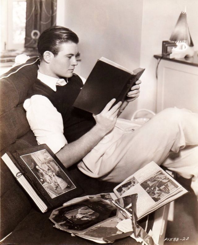 Tom Brown reading